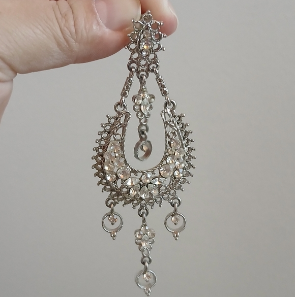 Vtg Chandelier Dangle Rhinestone Crystal Statement Earrings - Picture 13 of 16